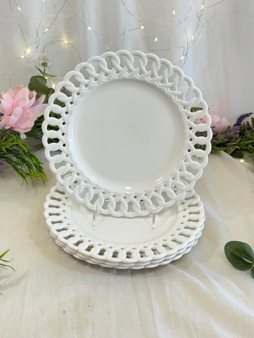 Grace Teaware Fine Porcelain White Heirloom Open Lace Dinner Plates Set of 4 - Picture 6 of 11